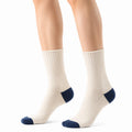 Socken 35-38 aus Stricktextil in Creme/Marineblau für Alltag mit Rippstrick